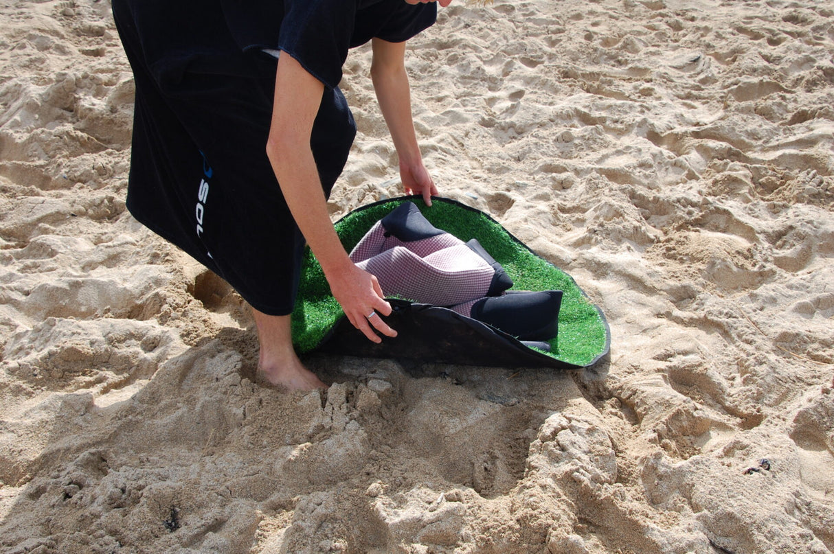 Sola Changing Mat Bag