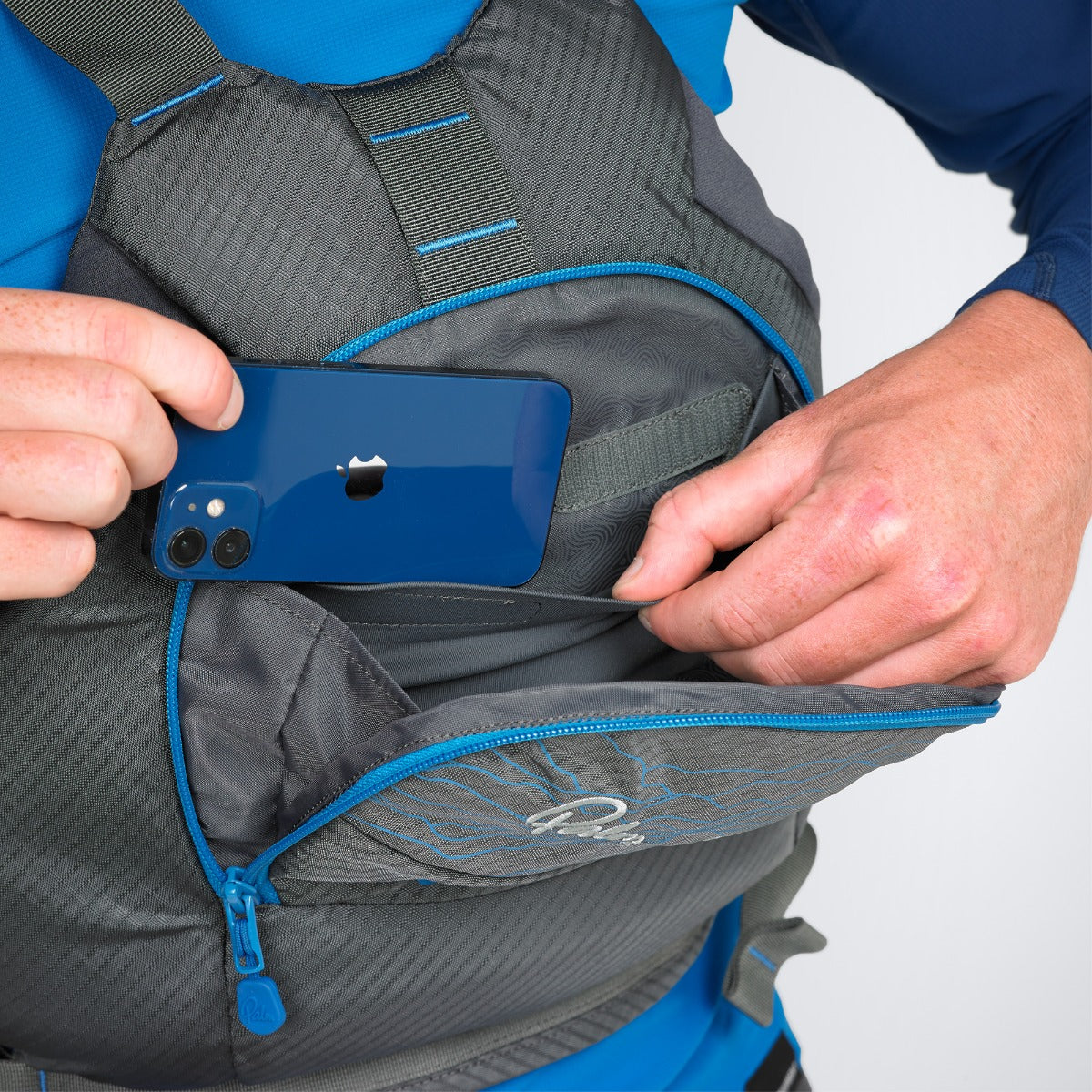 Palm Riff PFD Jet Grey Front Pocket Detail 2
