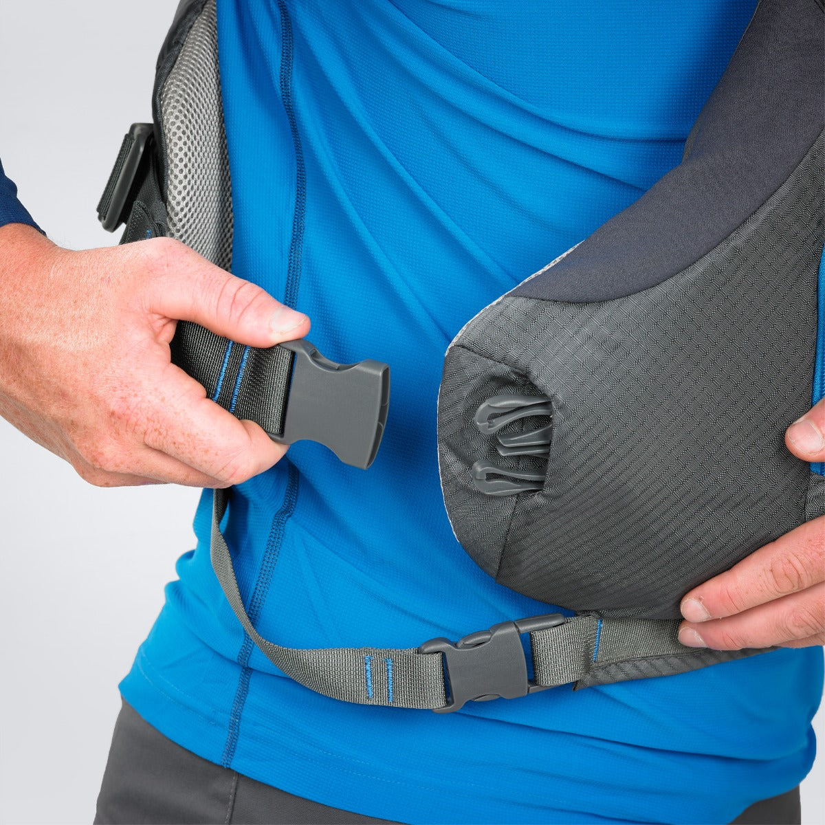 Palm Riff PFD Jet Grey Side Buckle Detail