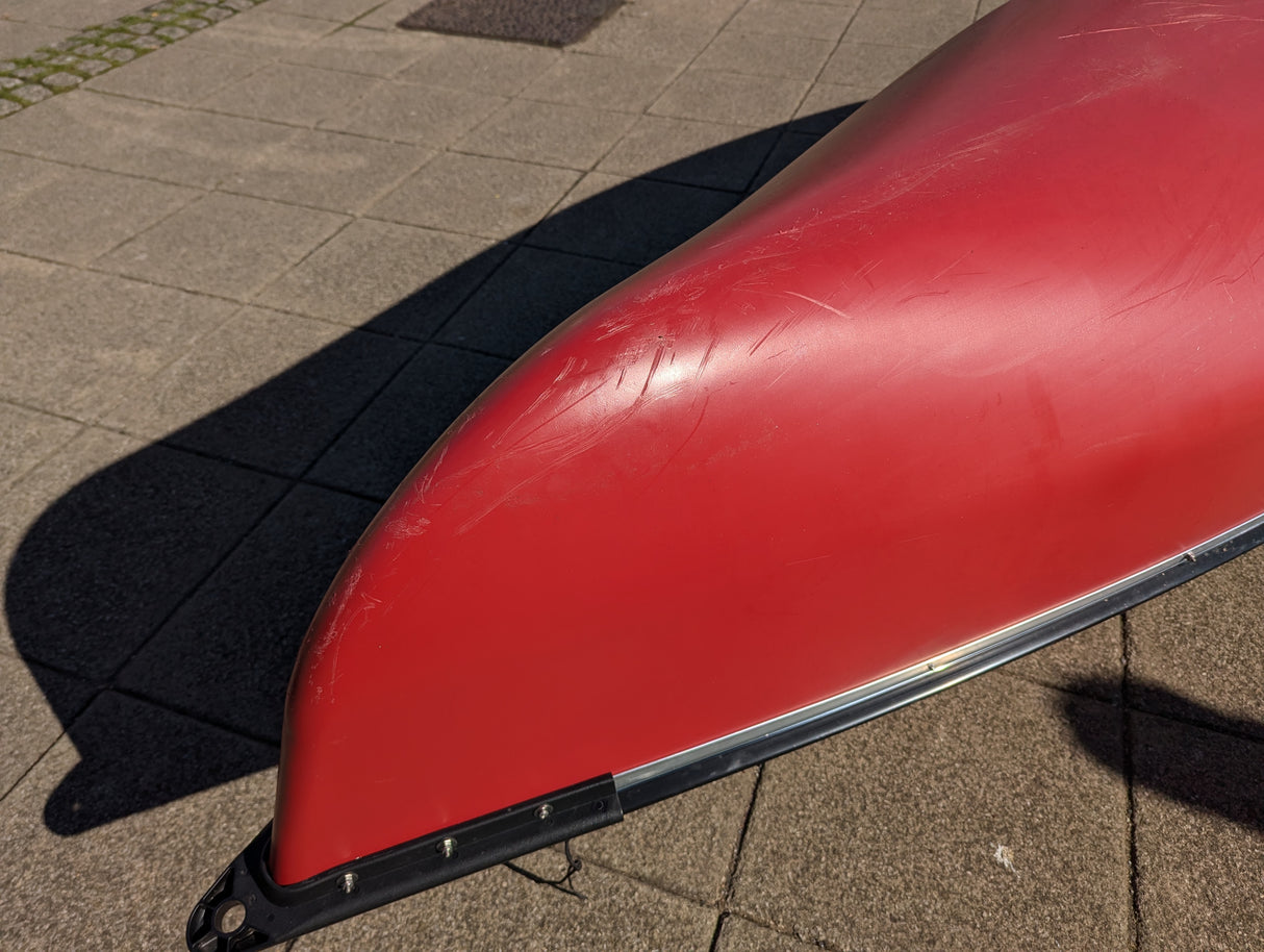 Second-Hand Pelican 146DLX Canoe