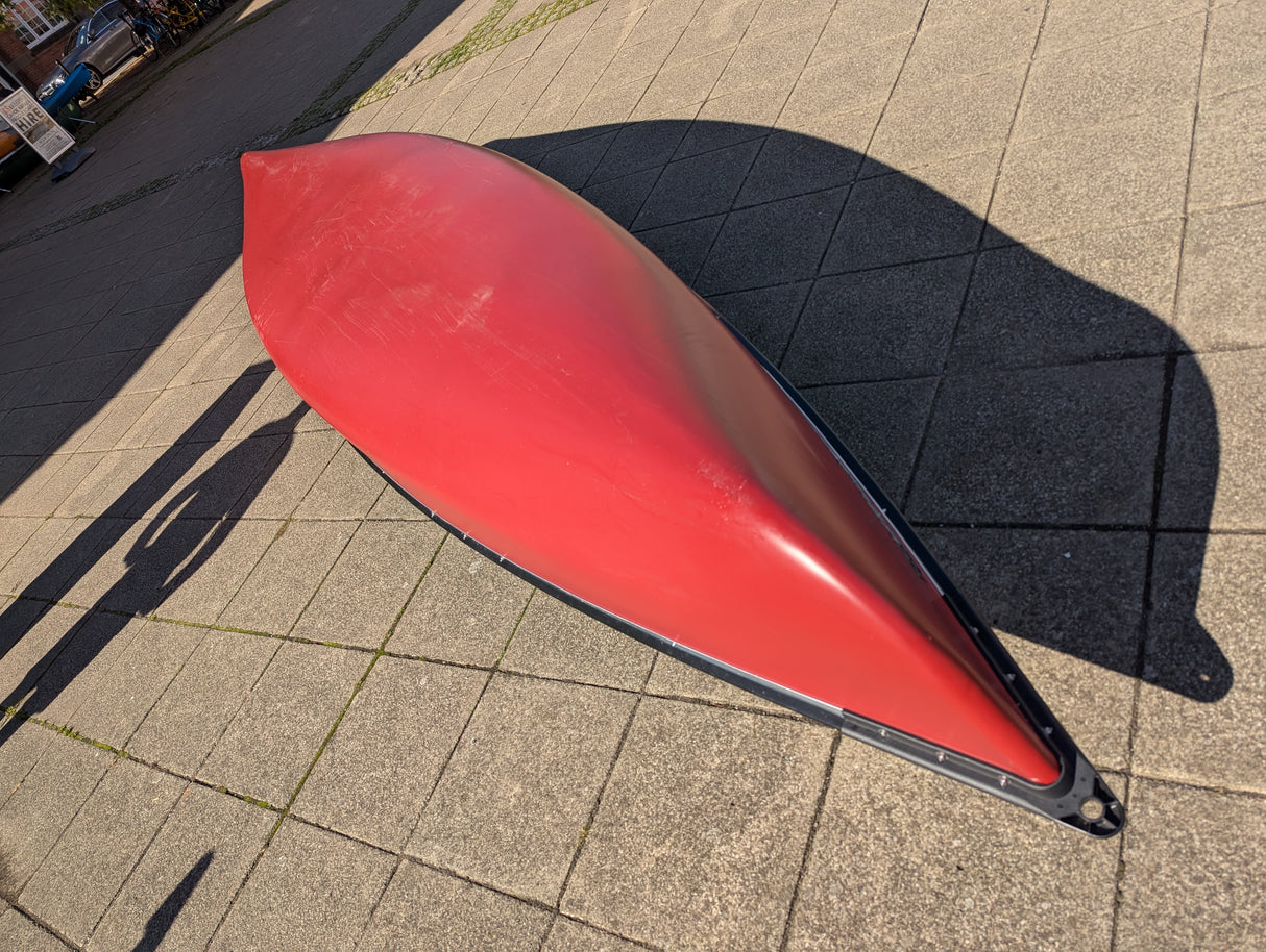 Second-Hand Pelican 146DLX Canoe