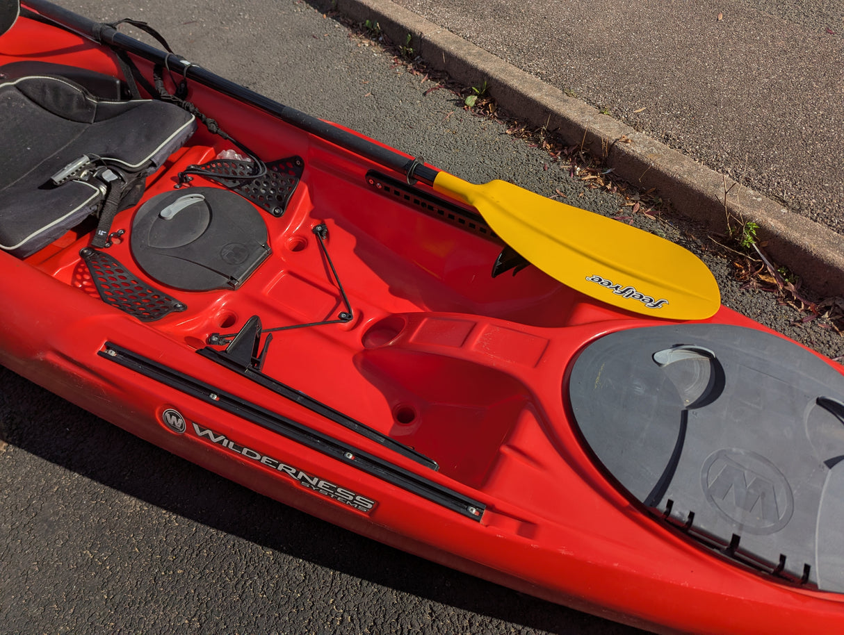Second-Hand Wilderness Tarpon 120 Red + Accessories