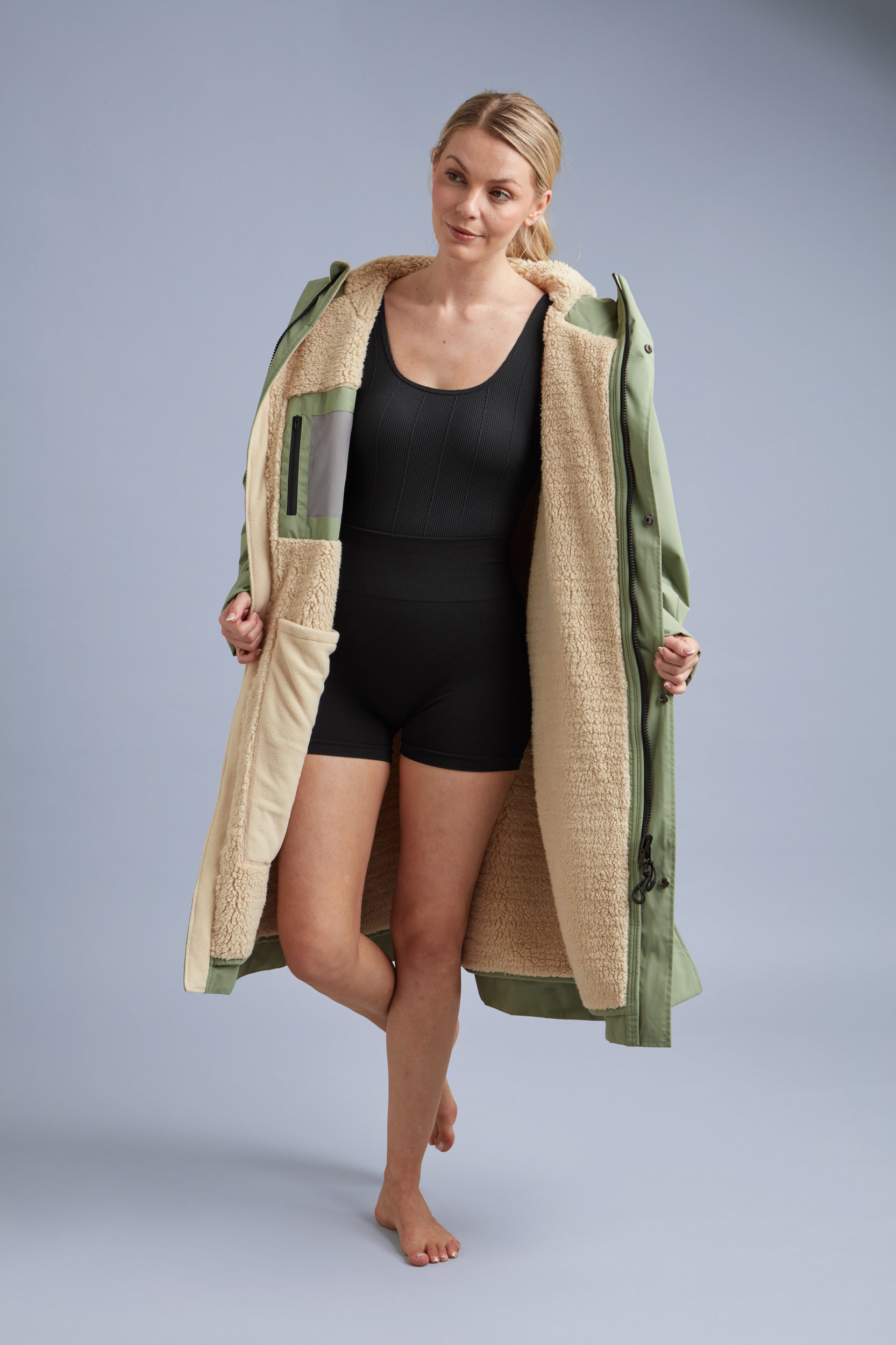 Red Evo Pro Change Robe